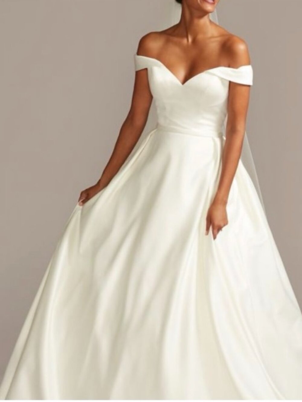 BRAND NEW DAVID’S BRIDAL WEDDING DRESS – NEVER WORN! David’s Bridal Off-Shoulder